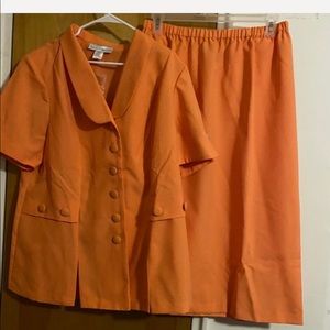 New Allison Woods 2-piece suit